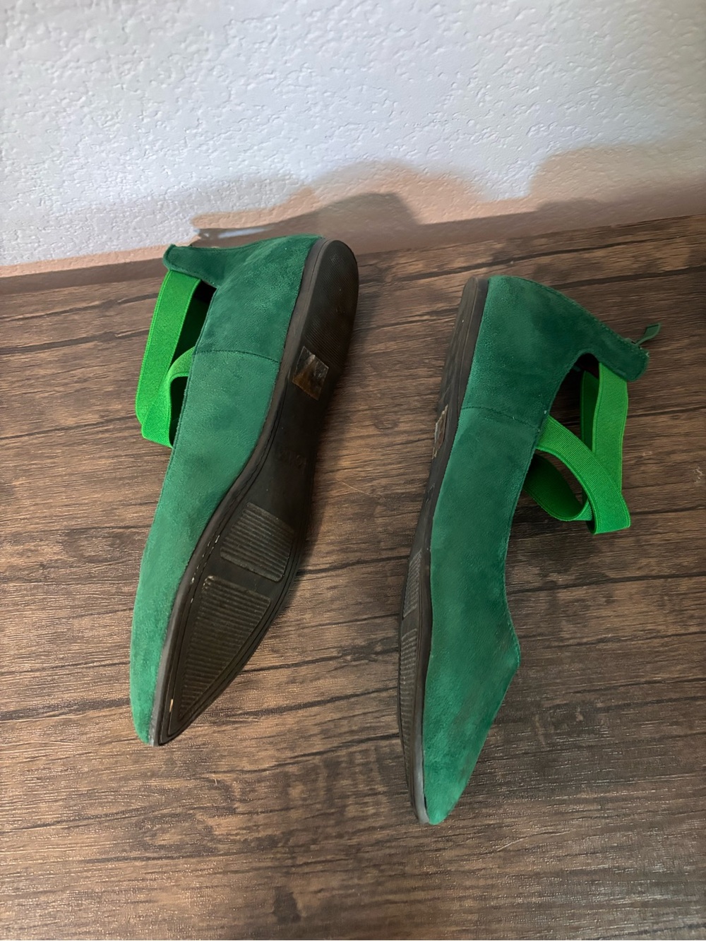 Green shoes size 8.5 - Picture 3 of 6